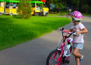 Sicher unterwegs mit einem Kinder-Fahrradhelm