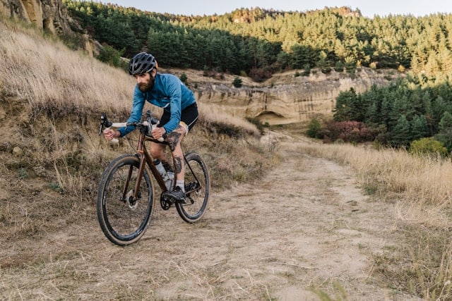 Gravelbike unter 1000 Euro – Testbericht & Kaufberatung